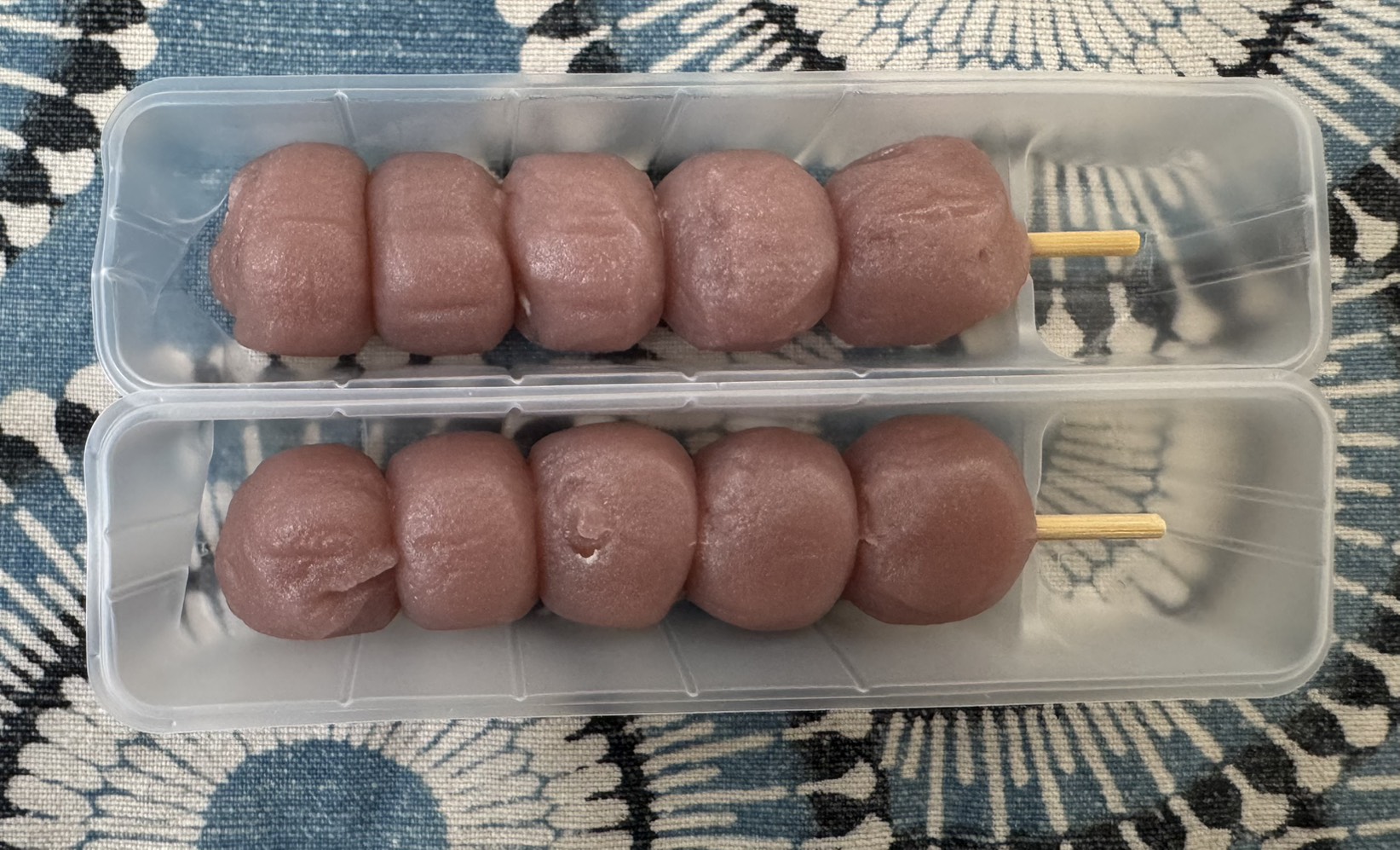 阿波名物　ぶどう饅頭